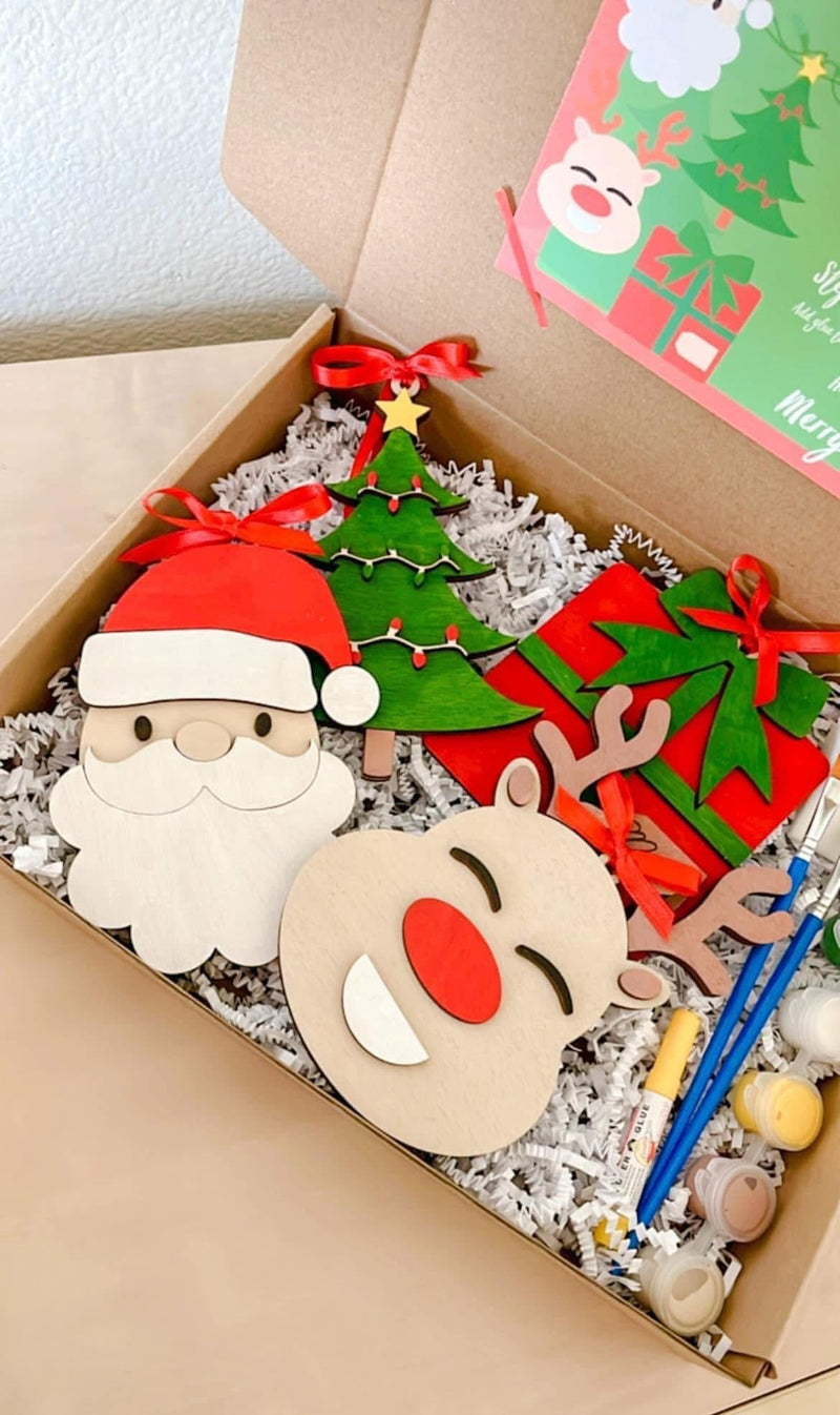 DIY HOLIDAY CRAFT KITS