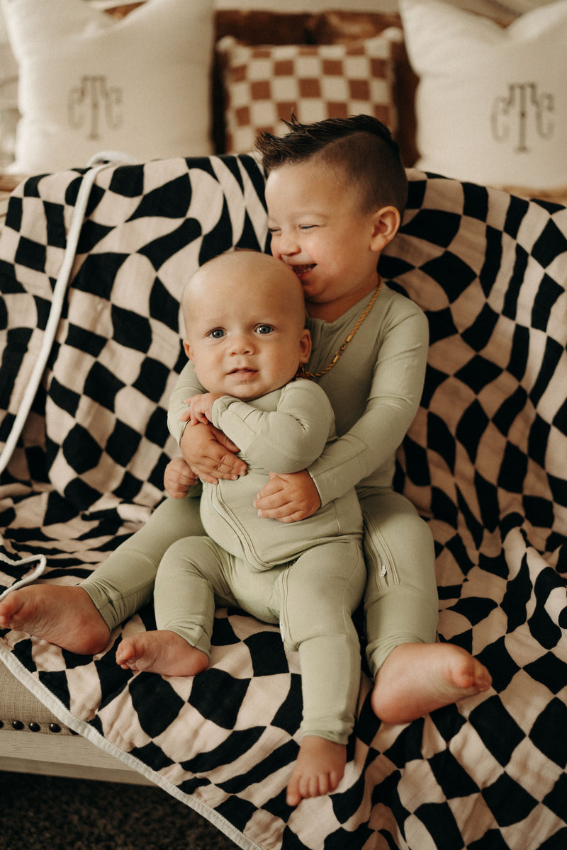 Wavy Checker Organic Muslin Quilt